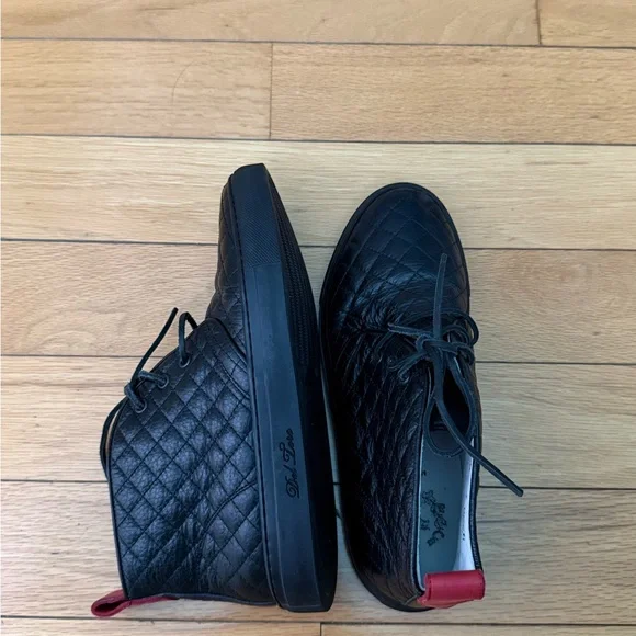 Del Toro black quilted leather chukka sneakers